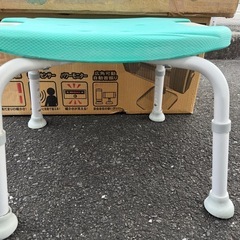 介護　お風呂イス　いす　椅子　滑りにくいのであんしん安心の画像