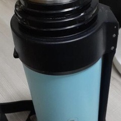 1、9ℓ水筒魔法瓶・美品の画像