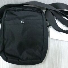 ( E-27 )Champion チャンピオン ショルダーバッグ ブラック 黒 ポケット ファスナー 未使用 長期保管品の画像