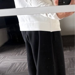 adidasアディダスパーカーの画像