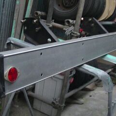 宮城県 いすゞ イスズ エルフ アルミリアバンパー ステー付き 中古品の画像