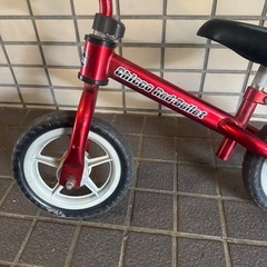 子供用　バランスバイク　ストライダー　赤の画像