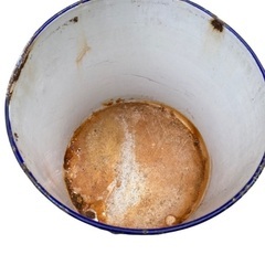 【無料】難あり　蛇口付きホーロータンク　昭和レトロの画像