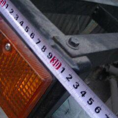 宮城県 いすゞ イスズ エルフで使用 テールランプ ステー付き 中古品 左右セットの画像