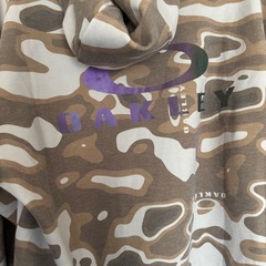 OAKLEY パーカーの画像