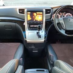 月々2.6万円で乗れる！トヨタ アルファード　走行距離9.4万キロ！ 総額130万円！の画像