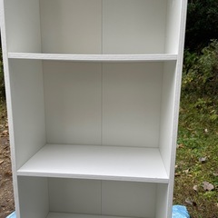 IKEA  白いたなの画像