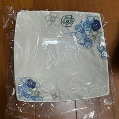 新品未使用　食器セットの画像