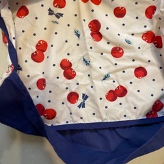 コンビミニ お食事エプロン Mの画像