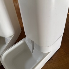 受け渡し者決定　猫　給餌機の画像