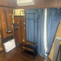 ハンガーラックの画像