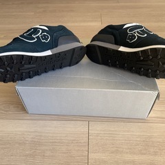 にゅーず スニーカー (SANGACIO) 23cmの画像