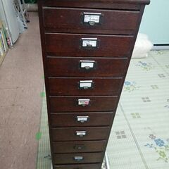 10段引き出しの画像