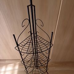 アイアン フラワースタンドの画像