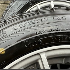 プリウス30スタッドレスタイヤ４本セットの画像