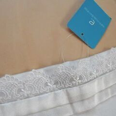 新品タグ付き　earth music&ecology　レースキャミの画像