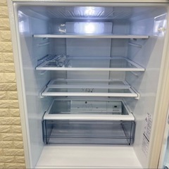 ⓶AQUA355L  冷蔵庫✨の画像