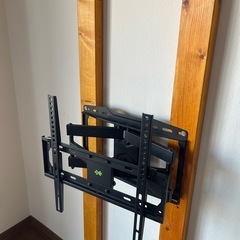 壁掛けテレビラックの画像