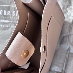 ショルダーバッグの画像