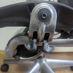 【ハーマンミラー】アーロンチェア ☆ポスチャーフル装備の画像