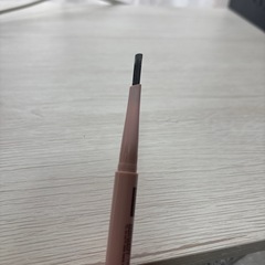 アンドバイロムアンド　アイブロウペンシル　眉毛の画像