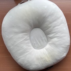 ラブツリークッションの画像