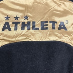 ATHLETAフリースジップパーカーMサイズ美品の画像