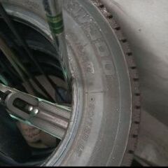 ブリジストン　スタッドレスタイヤ　4本の画像