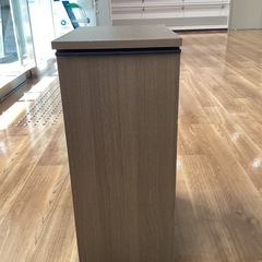 ダストボックス（キャスター付）【町田市再生家具】　1118Bの画像