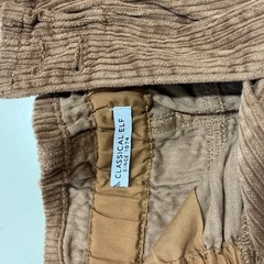 セーター　パンツ　ぬいぐるみの画像