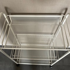 IKEA 可動式ラック ホワイト
の画像