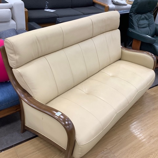 【軽トラ貸し出し無料！】direttore 3人掛けソファー　入荷しました！