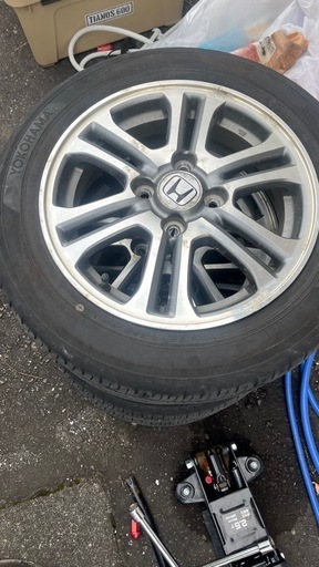 ホンダnbox純正アルミホイールになります。ノーマルタイヤ付き