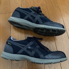 asicsウォーキングシューズ23.5の画像