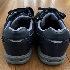 asicsウォーキングシューズ23.5の画像