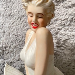 マリリンモンロー 【7年目の浮気】 陶器空きボトル　コレクションの画像