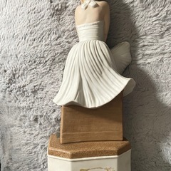 マリリンモンロー 【7年目の浮気】 陶器空きボトル　コレクションの画像