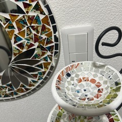 モザイクタイル　壁掛けミラー　鏡　小物入れ　バリ　インドネシアの画像