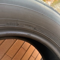 ランクル250VX純正タイヤ4本セット 265/65R18の画像