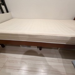 ニトリ　シングルベッドとマットレスのセット棚付きの画像