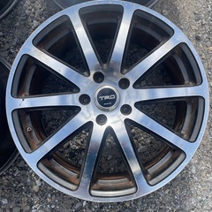 RAYSのホイールの画像