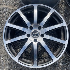 RAYSのホイールの画像