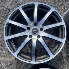 RAYSのホイールの画像