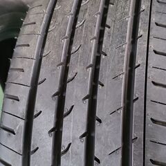 新車外し 25年13週　ヨコハマ 225/60R18 アルファード 40 純正タイヤ 4本の画像