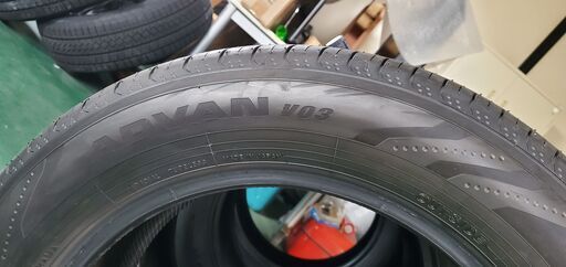 ② 25年新車外し【送料込】40系アルファード純正タイヤ2本225/60R18 ②新車外し 40系アルファード 純正タイヤ2本セット 225/60R18 送料込