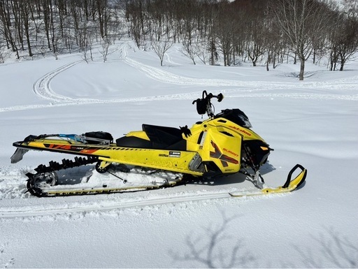 スノーモービル　バイク