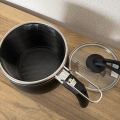 ニトリ ポット+ザル+フライパン（26cm?）の画像