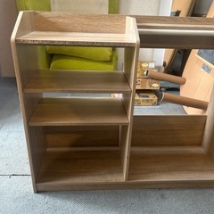 キッズハンガーラック　収納棚の画像