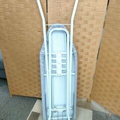 スタンド式 アイロン台 昇降式 高さ約82㎝ 折りたたみ式 札幌 北20条店の画像