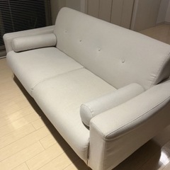 最終値下げ‼️LOWYA 2人掛け天然木脚ソファの画像